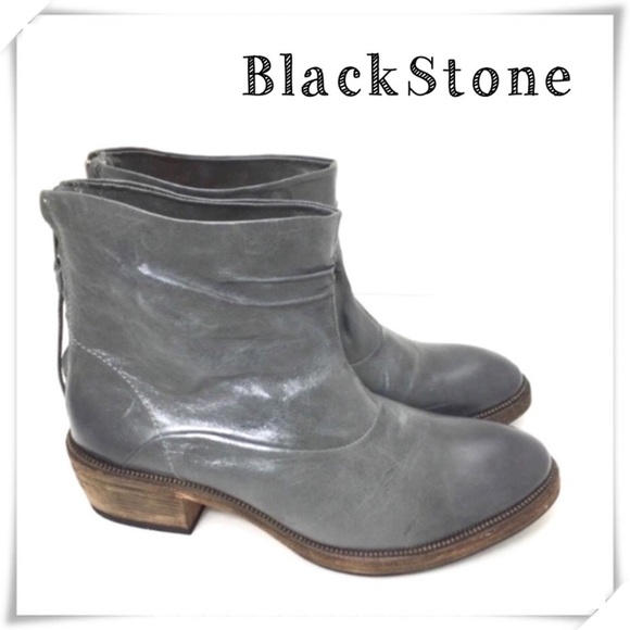 𝅺BLACKSTONE Fumo Leather Ankle Bootie Stone Gray - Picture 1 of 8